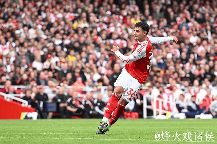 维拉威胁阿森纳压力，23岁新星成关键因素